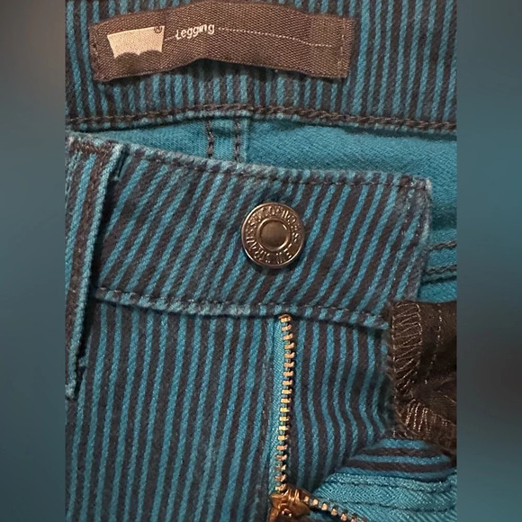 Levi’s jeggings for girls, size 30 - Picture 5 of 9